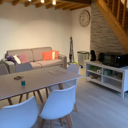 Habitación en casa particular Avec Sdb/wc Privé, Piscine Près D'un